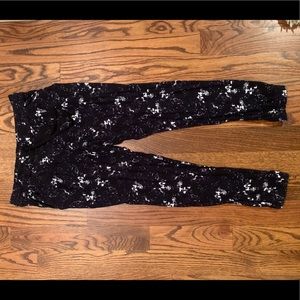 Urban Outfitters Jogger floral pants
